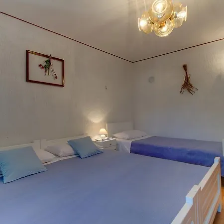 Apartment Carmen Veli Losinj Exterior photo